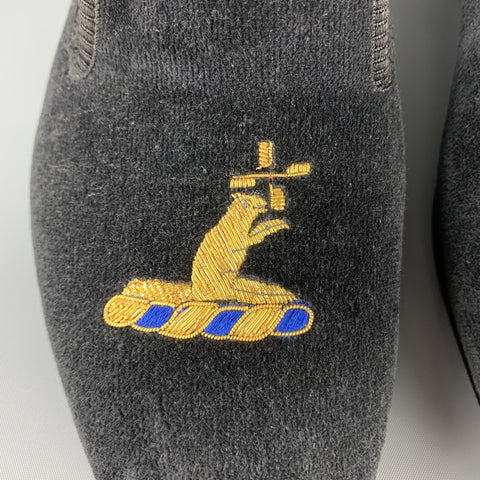 CUSTOM MADE Size 8 Black Embroidery Velvet Slippers Loafers