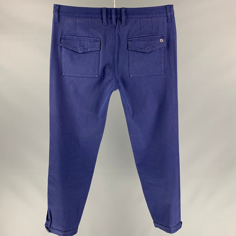 GUCCI Size 32 Navy Cuffed Casual Pants
