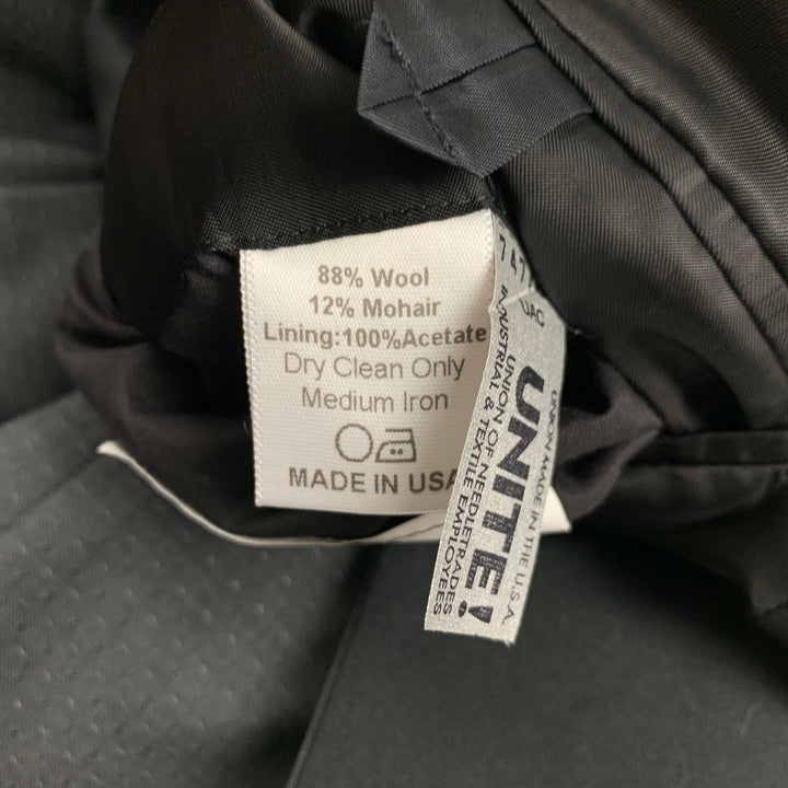 CLOAK Size M Dark Gray & Black Nailhead Wool / Mohair Peak Lapel Sport Coat