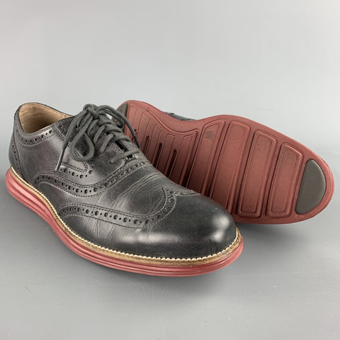 COLE HAAN Talla 9.5 Zapatos con cordones y punta de ala de cuero perforado color carbón