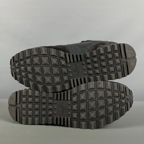 VALENTINO Talla 10 Zapatillas con cordones de cuero de camuflaje negro y plateado