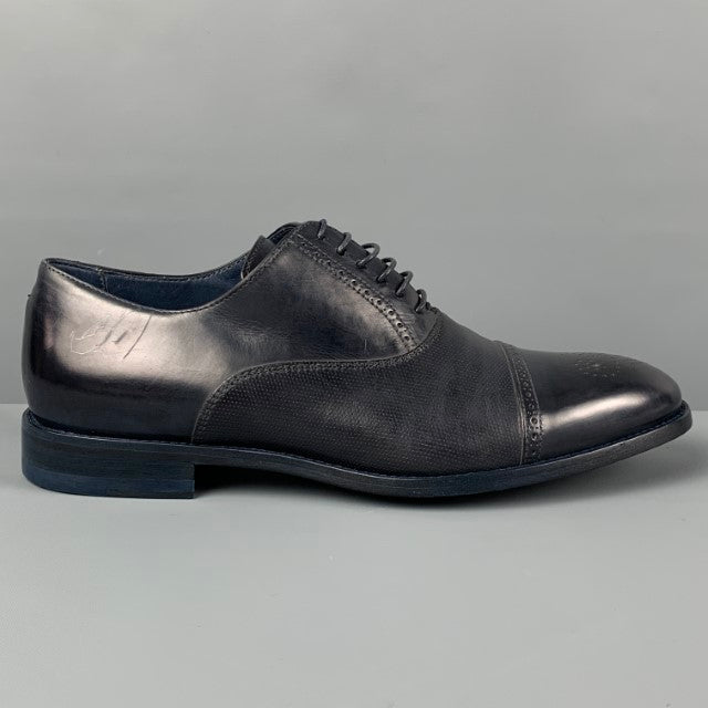 PAUL SMITH Zapatos con cordones y puntera de cuero perforado azul marino Talla 9