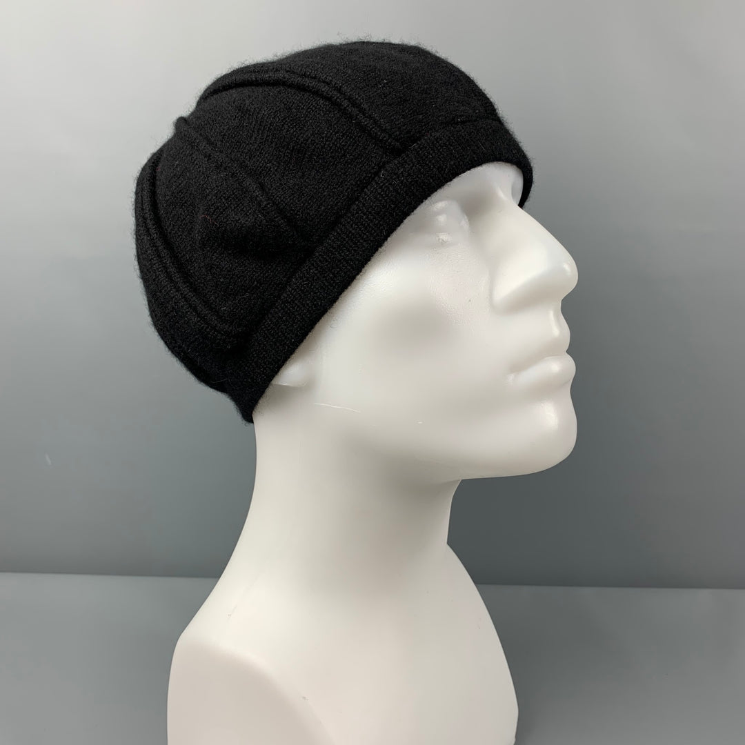 PATRICIA UNDERWOOD Black Knitted Cashmere Hat