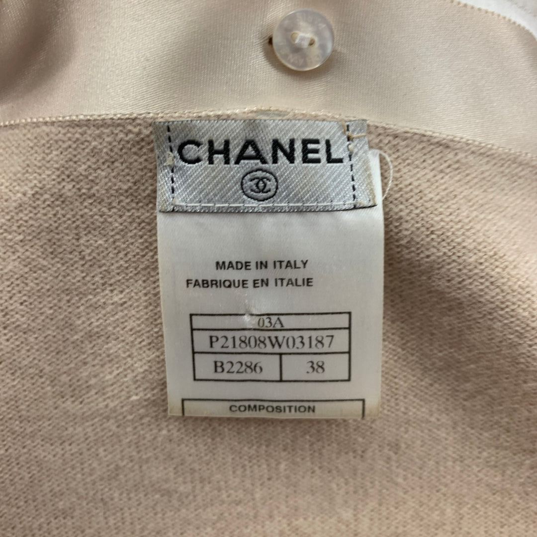 CHANEL Talla 6 Cárdigan de cachemira color crema beige