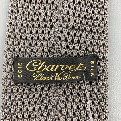 CHARVET Cravate en tricot texturé en soie grise
