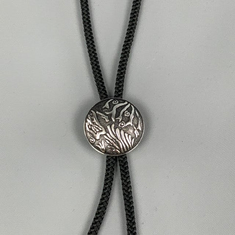 VINTAGE Noir Argent Cordon Tressé Broche Ronde Bolo Cravate