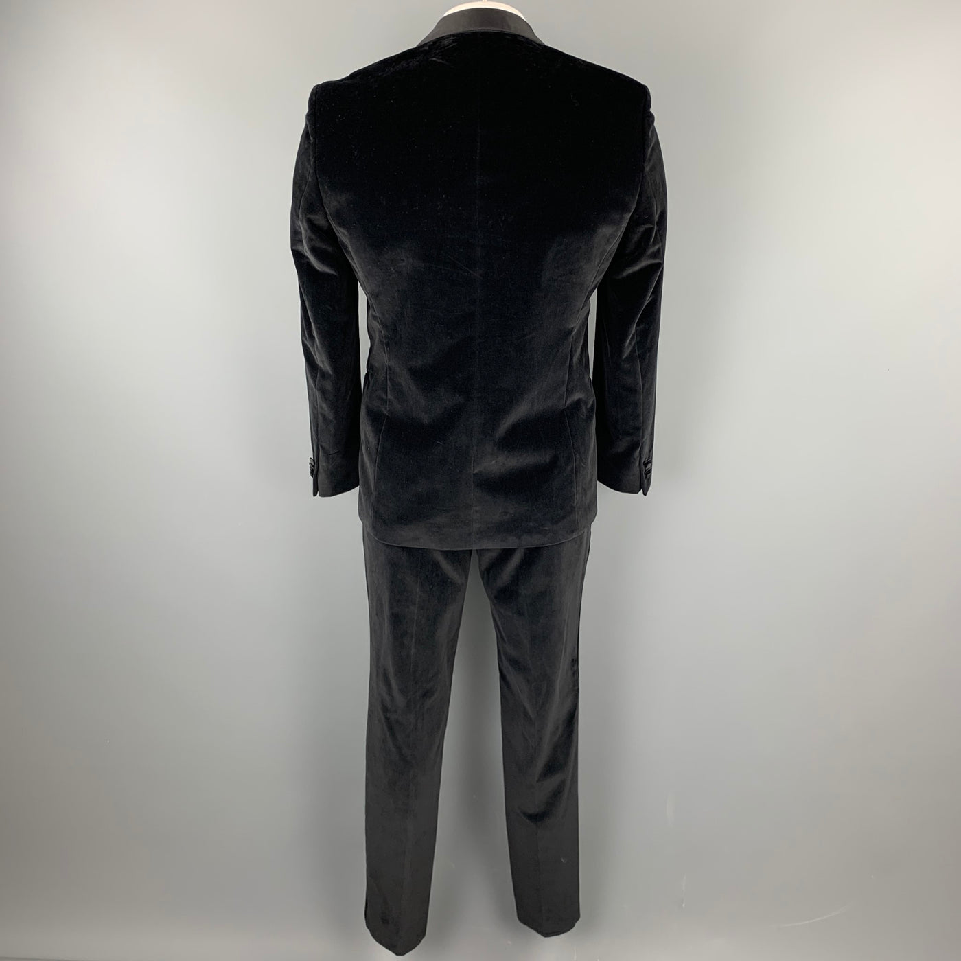 HUGO BOSS Size 40 Regular Black Cotton Velvet Shawl Collar Tuxedo Suit