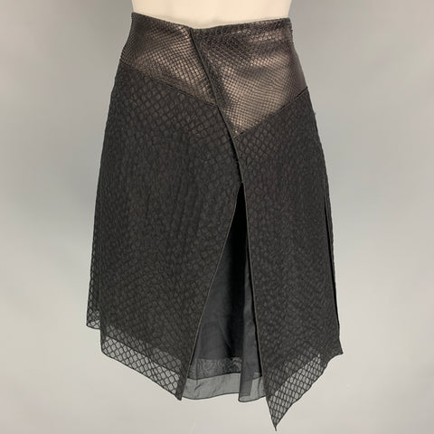 REED KRAKOFF Size 2 Black Textured Silk / Cotton Snake Skin Knee-Length Skirt