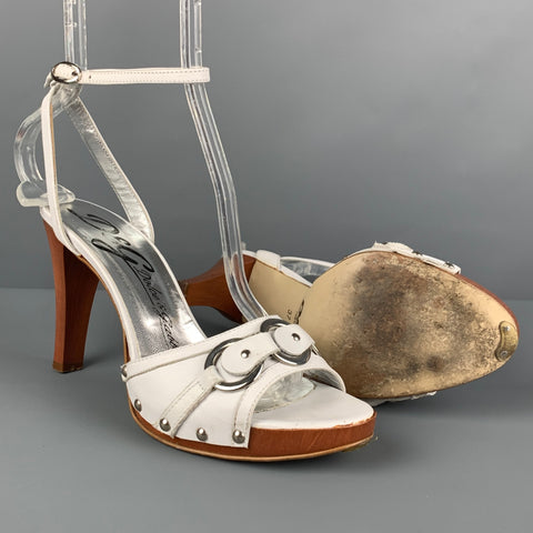 D&amp;G by DOLCE &amp; GABBANA Sandalias de plataforma blancas talla 7
