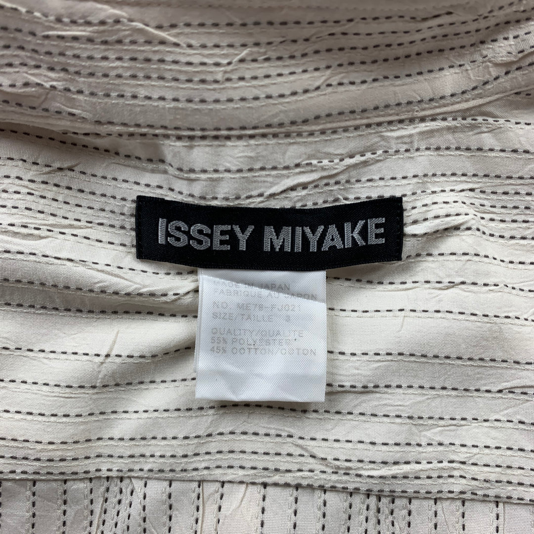 ISSEY MIYAKE Size L Beige Stripe Wrinked Polyester / Cotton Long Sleeve Shirt