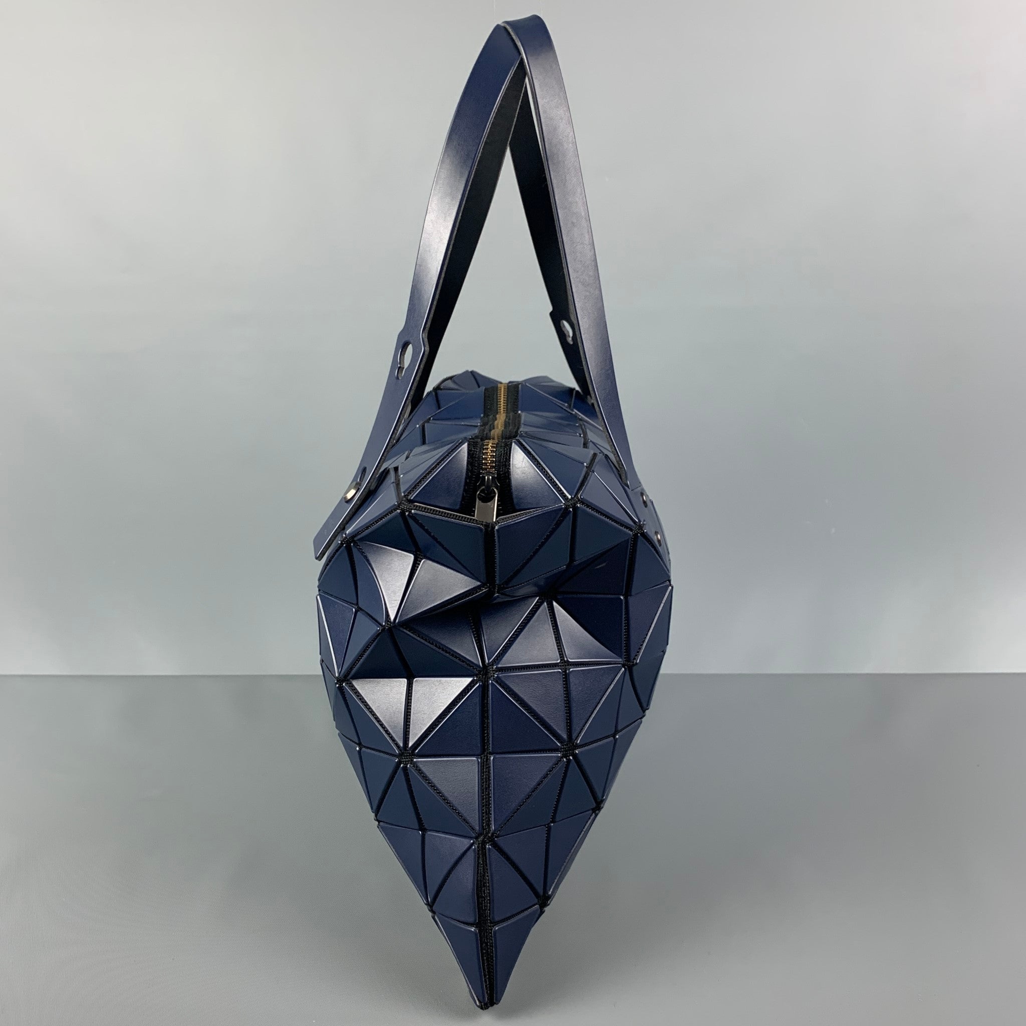 未使用 /BAO BAO ISSEY MIYAKE /BLOCKY /NAVY ISSEY MIYAKE BAO BAO Navy Geometric Leather Tote Bag – Sui