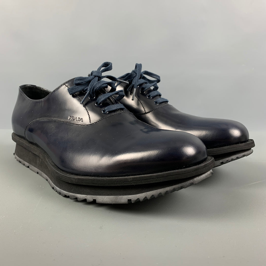 PRADA Size 8.5 Navy Leather Lace Up Shoes