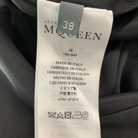 ALEXANDER MCQUEEN Talla 2 Camisa lisa de seda negra con cuello abierto