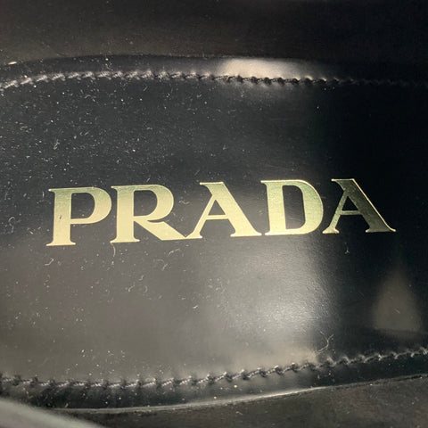 PRADA Talla 7 Zapatos Oxford con cordones de charol negro