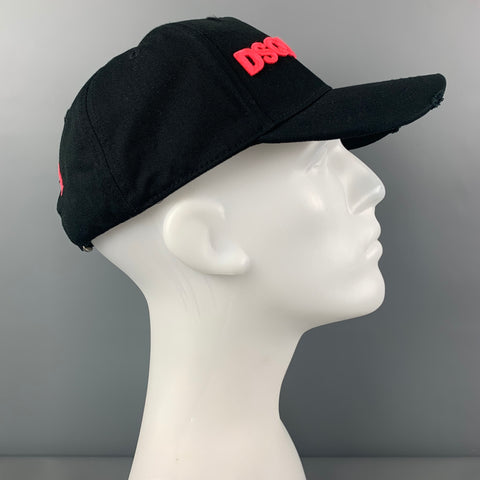 Chapeau en toile brodée rose noir DSQUARED2