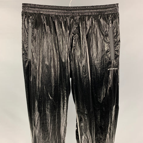 GIVENCHY de Ricardo Tisci Talla 32 Pantalón deportivo de poliamida texturizada negra