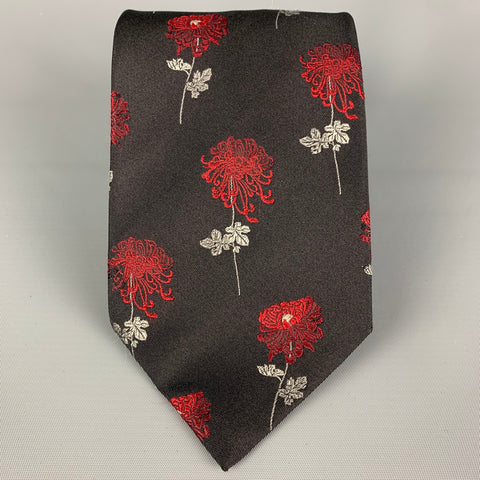 Corbata de seda bordada con crisantemo negro y rojo de GUCCI by Tom Ford