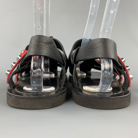 PRADA S/S 18 Talla 8 Sandalias de gladiador de cuero con tachuelas en negro y burdeos