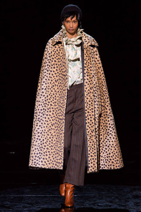 MARC JACOBS Fall 2019 Size M Tan & Brown Animal Print Alpaca / Cotton Cape