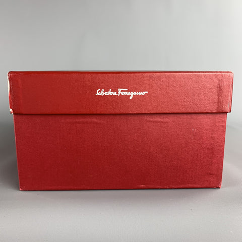SALVATORE FERRAGAMO Sammy Talla 11 Mocasines sin cordones de cuero perforado color marfil