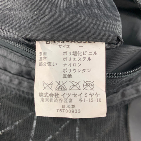 ISSEY MIYAKE White Black Triangle PVC Tote Handbag & Leather Goods