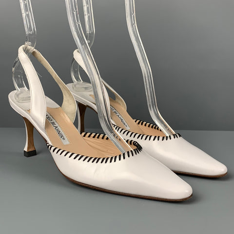 MANOLO BLAHNIK Talla 6.5 Zapatos de tacón con tira trasera de cuero blanco