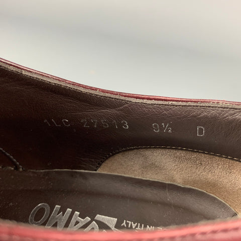 SALVATORE FERRAGAMO Size 9.5 Black & Burgundy Color Block Leather Lace Up Shoes
