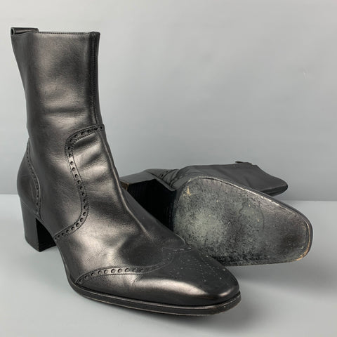 YVES SAINT LAURENT Talla 13 Botas Johnny con punta de ala de cuero perforado negro