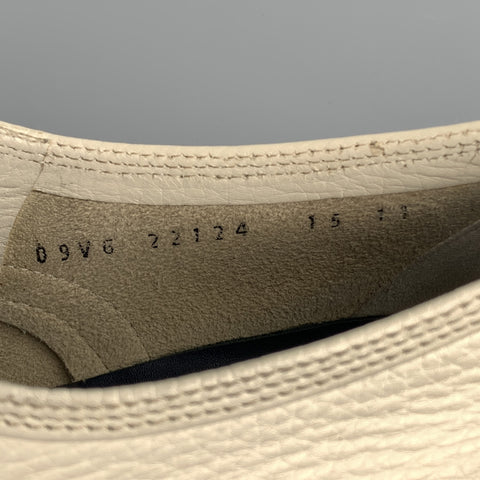 SALVATORE FERRAGAMO Sammy Talla 11 Mocasines sin cordones de cuero perforado color marfil