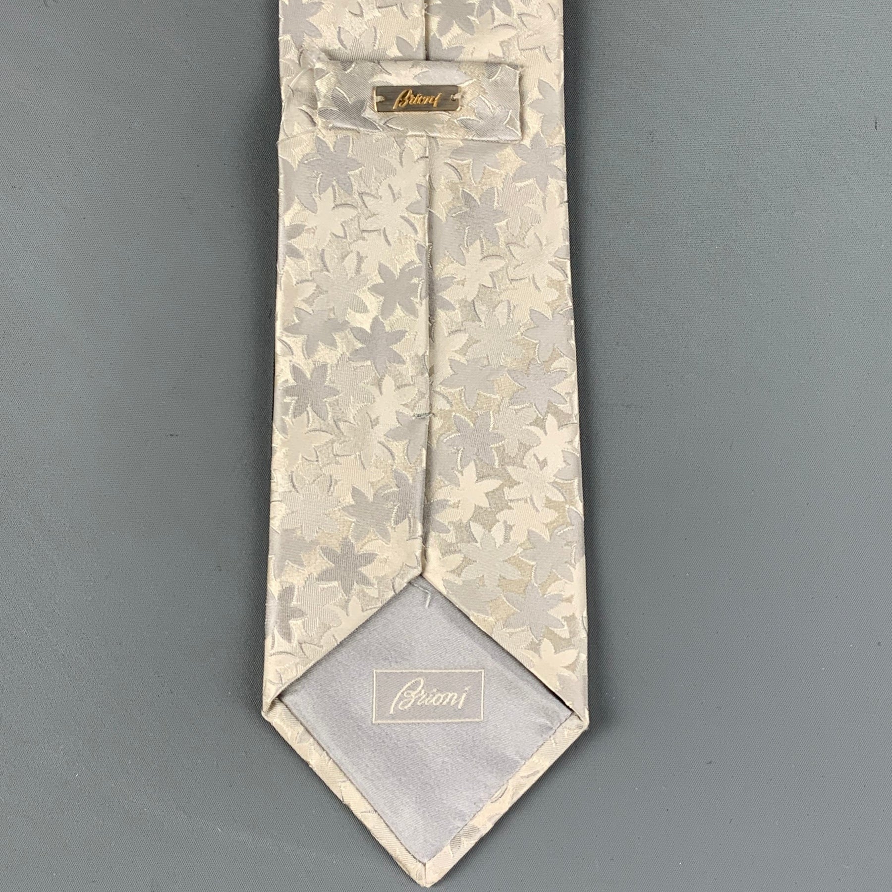Set Cravate Plissée Soie Brioni Avec Pochette Et étui Bois - Multicolore - Neuf Sans étiquette - Idée Cadeau Noël