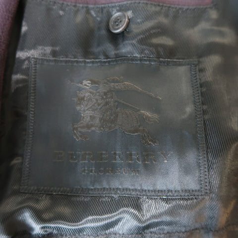 BURBERRY PRORSUM Printemps 2015 42 Veste ceinturée en daim violet aubergine avec poches plaquées