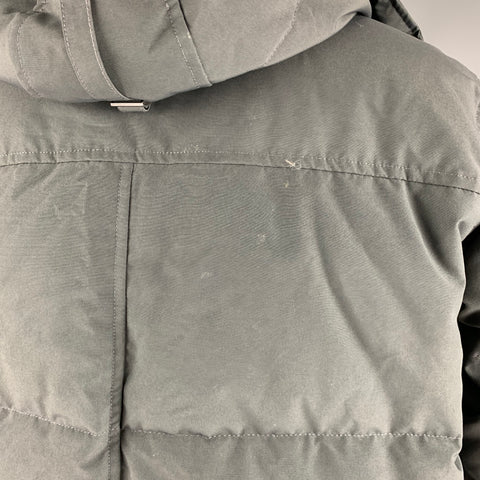 CANADA GOOSE Size XL Grey Quilted Polyester Cotton Hooded Jacket