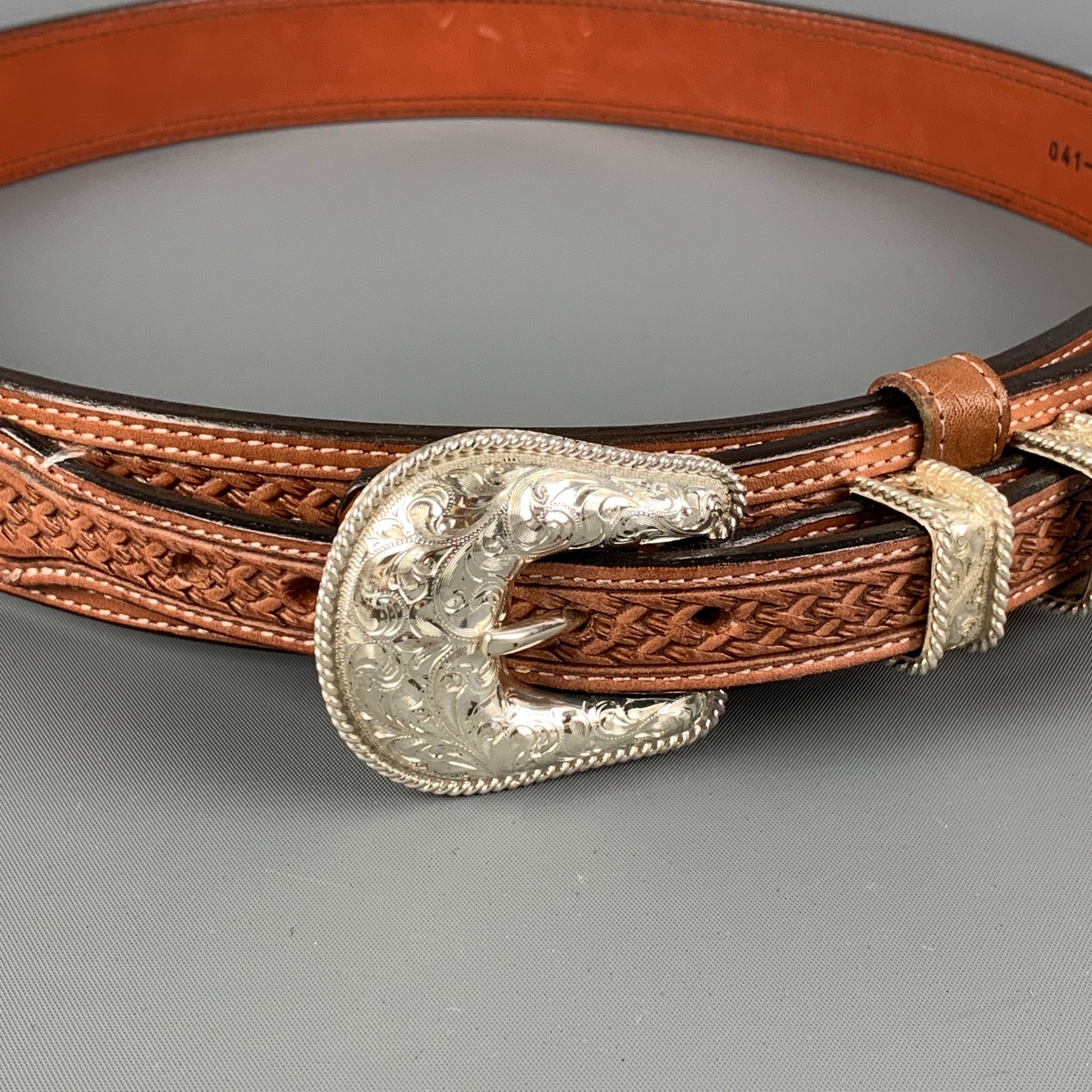 orvis mens belts
