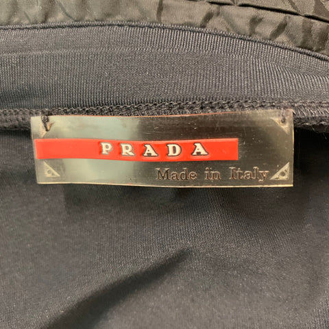 PRADA Talla M Top casual negro liso con cuello en V