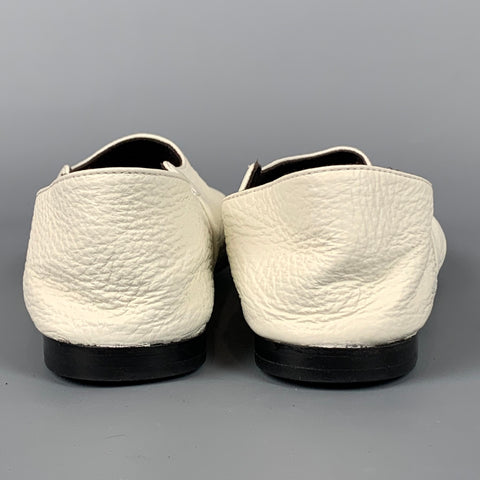 Zapatos planos con parte trasera plegable de cuero blanco tamaño 8,5 de THE ROW