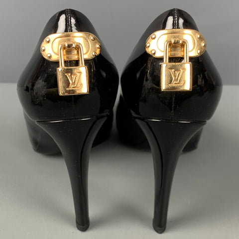 LOUIS VUITTON Size 7 Black Patent Leather Pumps