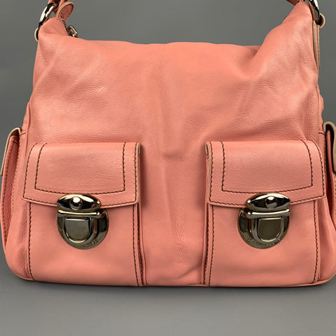 MARC JACOBS Sac à main avec poignées supérieures en cuir rose à surpiqûres contrastées