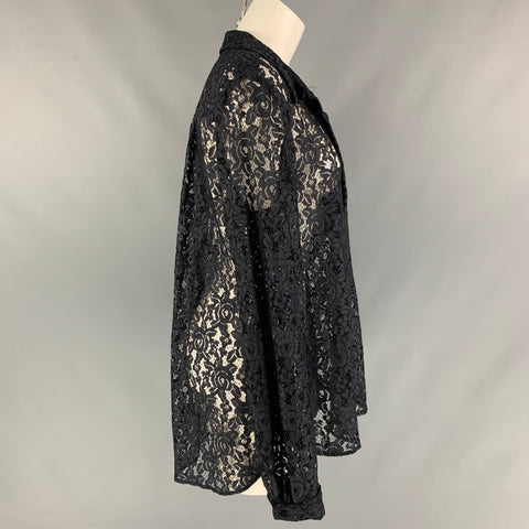DIANE VON FURSTENBERG Talla XL Camisa negra con cuello abierto y encaje de nailon