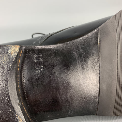 PRADA Taille 12,5 Tablier en cuir noir à lacets