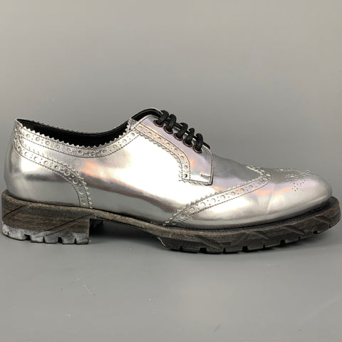 DOLCE &amp; GABBANA Taille 11 Chaussures à lacets en cuir métallisé argenté Wingtip