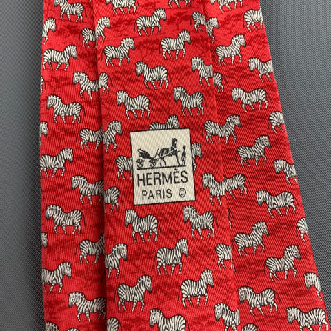 HERMES 7110 OA Corbata de seda cebra blanca roja