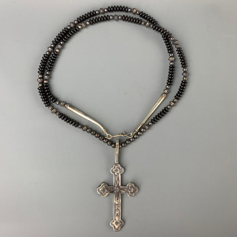 VINTAGE Argent &amp;Noir Perlé Grand Collier Croix