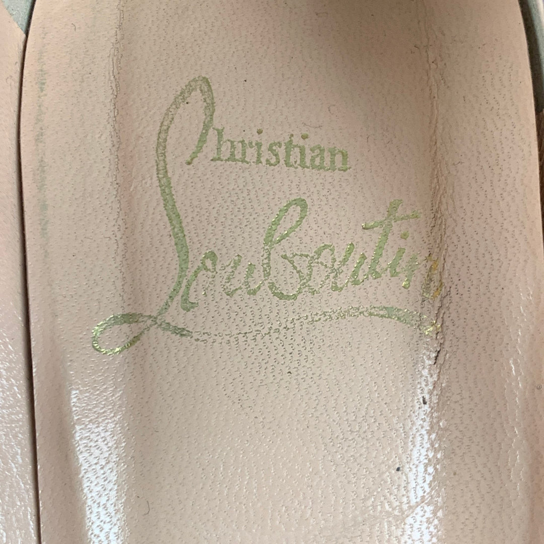 CHRISTIAN LOUBOUTIN Taille 8,5 Escarpins classiques en daim noir