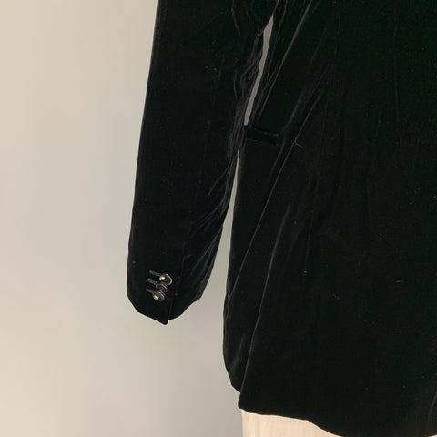 GIORGIO ARMANI Size 46 Long Black Velvet Rayon Blend Sport Coat