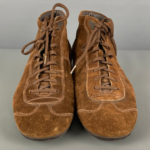 PRADA Baskets montantes en daim marron taille 10