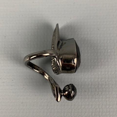 ON AURA TOUT VU PARIS  Black Gunmetal Crystal Fingernail Ring