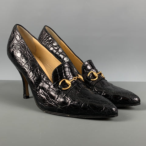 GUCCI Talla 7.5 Zapatos de tacón con punta en relieve de cuero dorado negro