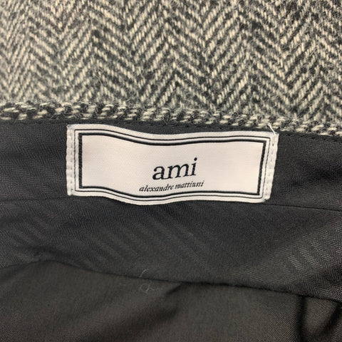 AMI by ALEXANDRE MATTIUSSI Size 32 Grey Black Herringbone Button Fly Dress Pants