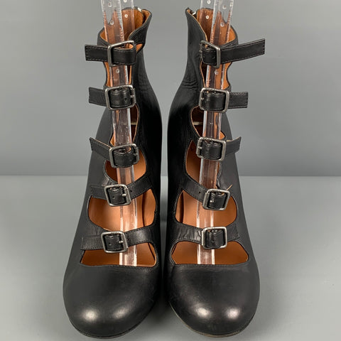 MARC by MARC JACOBS Talla 7 Botas de punta redonda de cuero negro