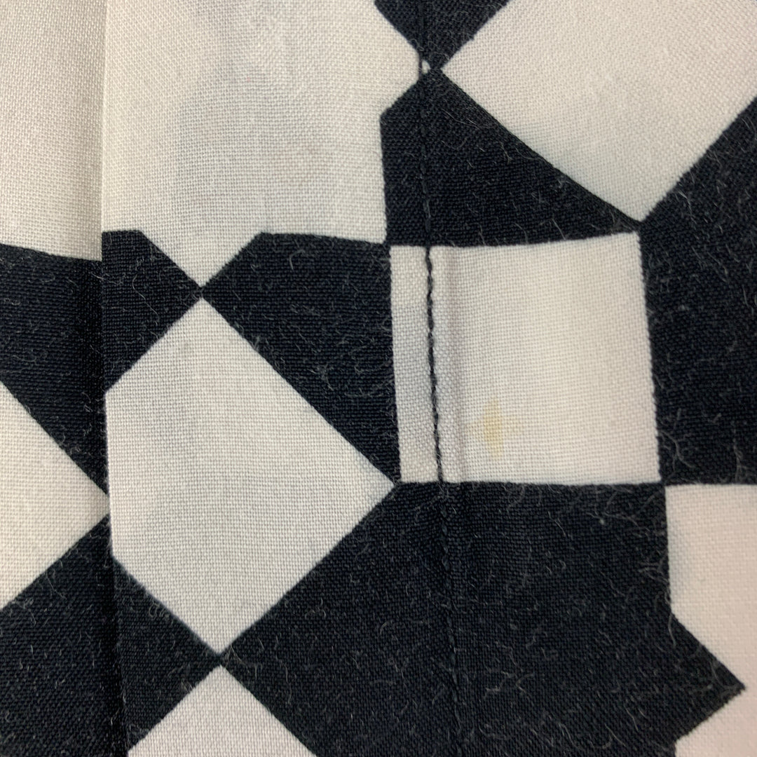 VERSUS by GIANNI VERSACE Size M Black White Geometric Rayon Short Sleeve Shirt